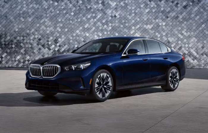 25-BMW-5-Series-Exterior